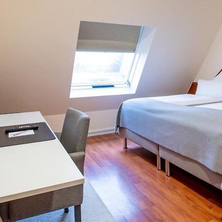 Hotel Hangelar Sankt Augustin Extérieur photo