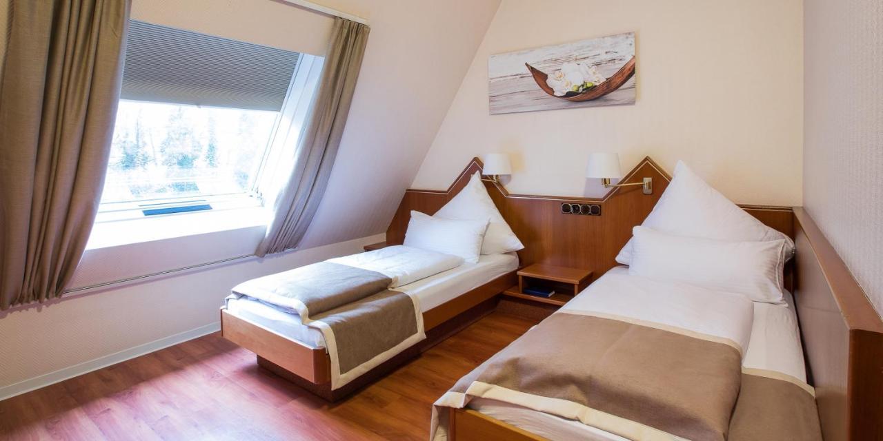 Hotel Hangelar Sankt Augustin Extérieur photo